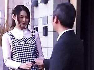Japońskie porno z uczennicami, fetyszami i hardkorową akcją.